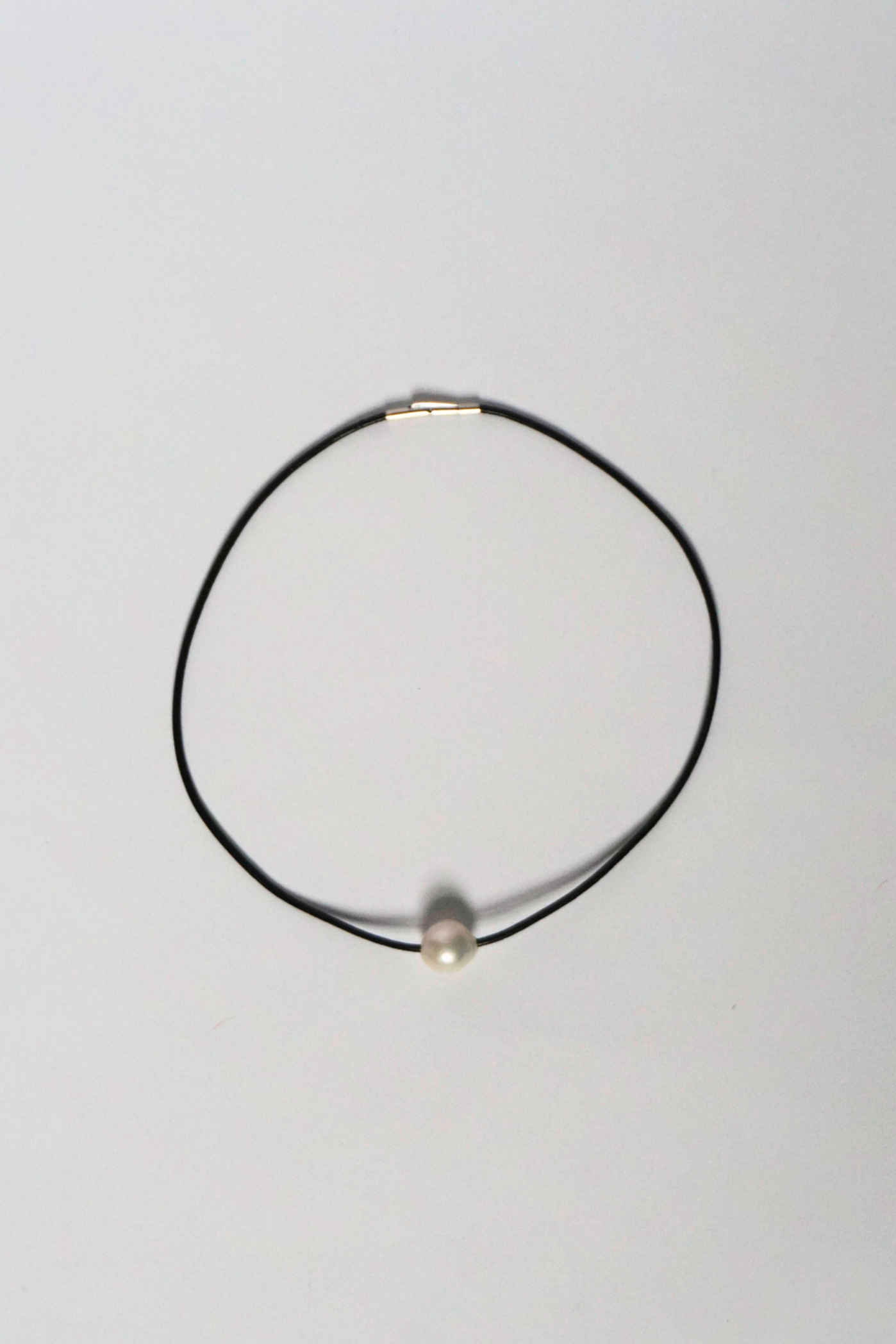 LONE PEARL