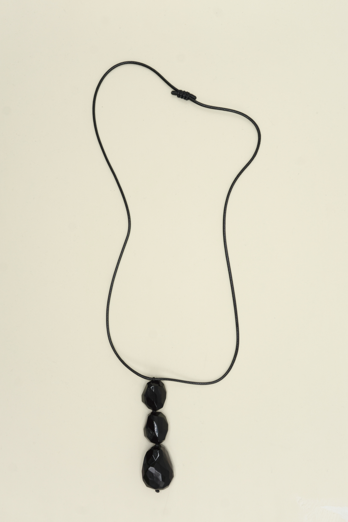 TRINITY STONE BLACK