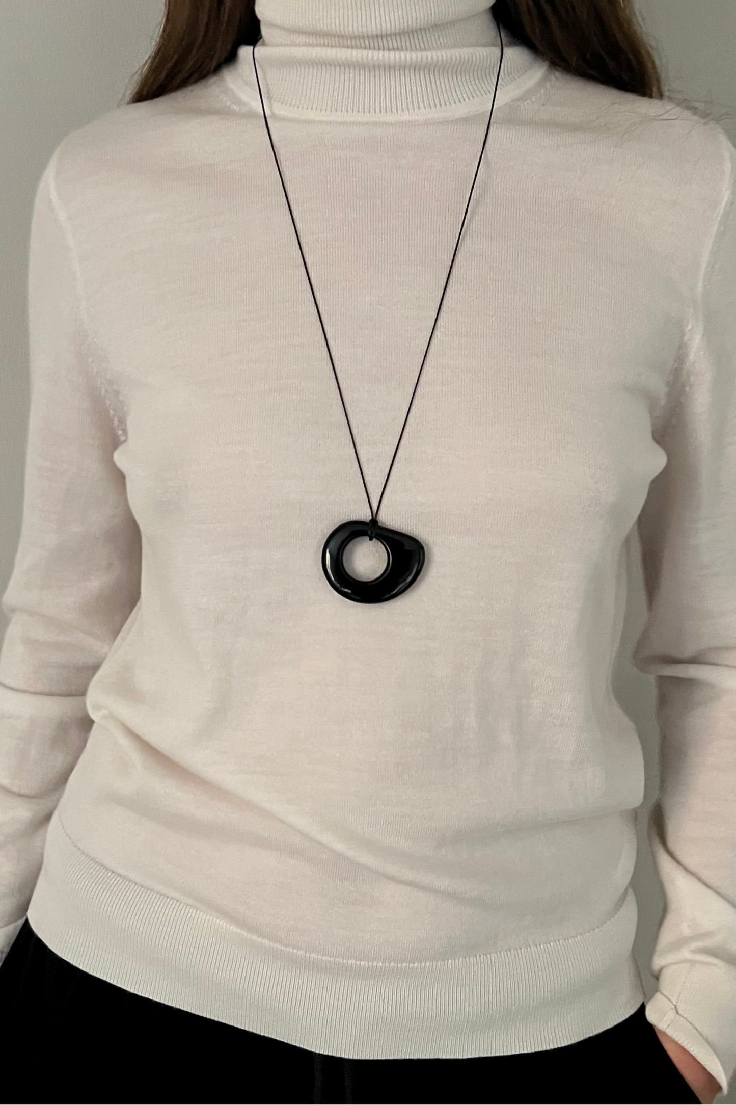 AURA BLACK