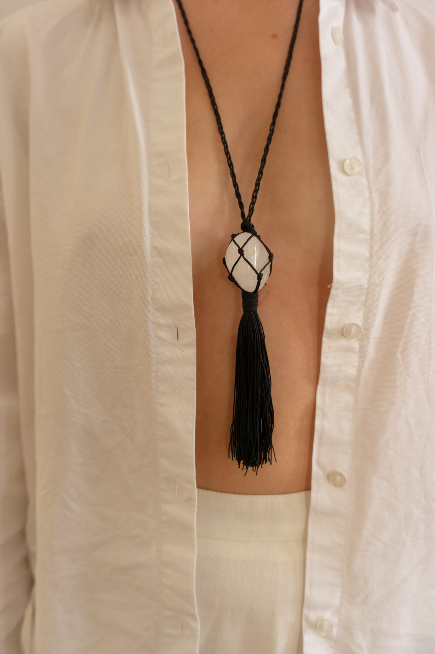 TASSEL - WHITE