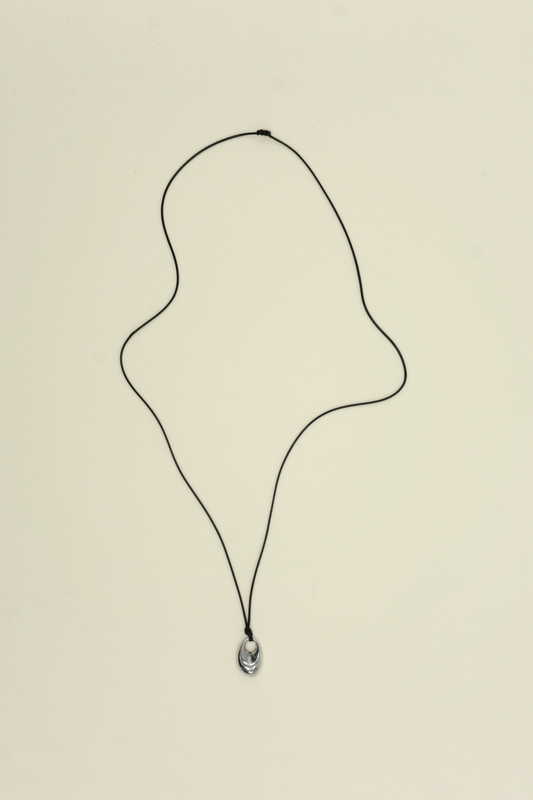PEBBLE SILVER