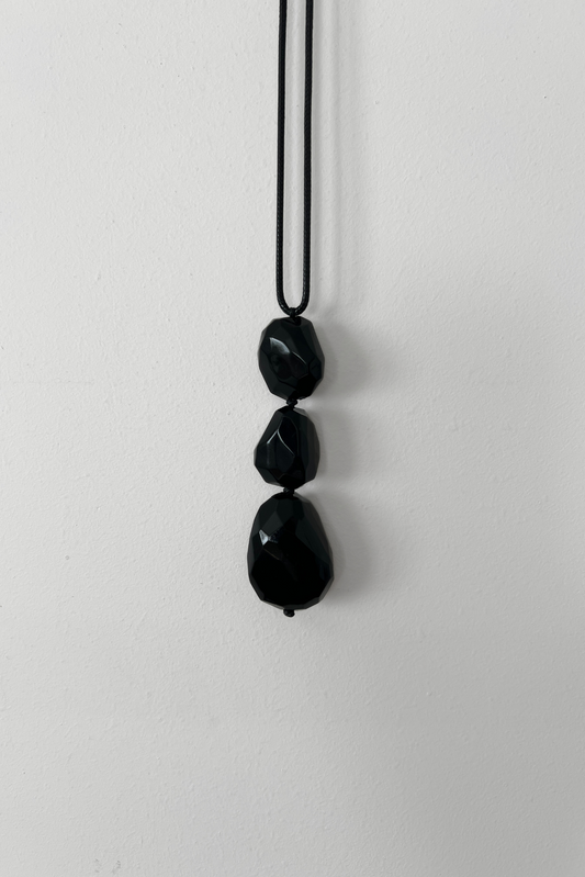 TRINITY STONE BLACK